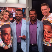 Load image into Gallery viewer, Carlton Sweatshirt